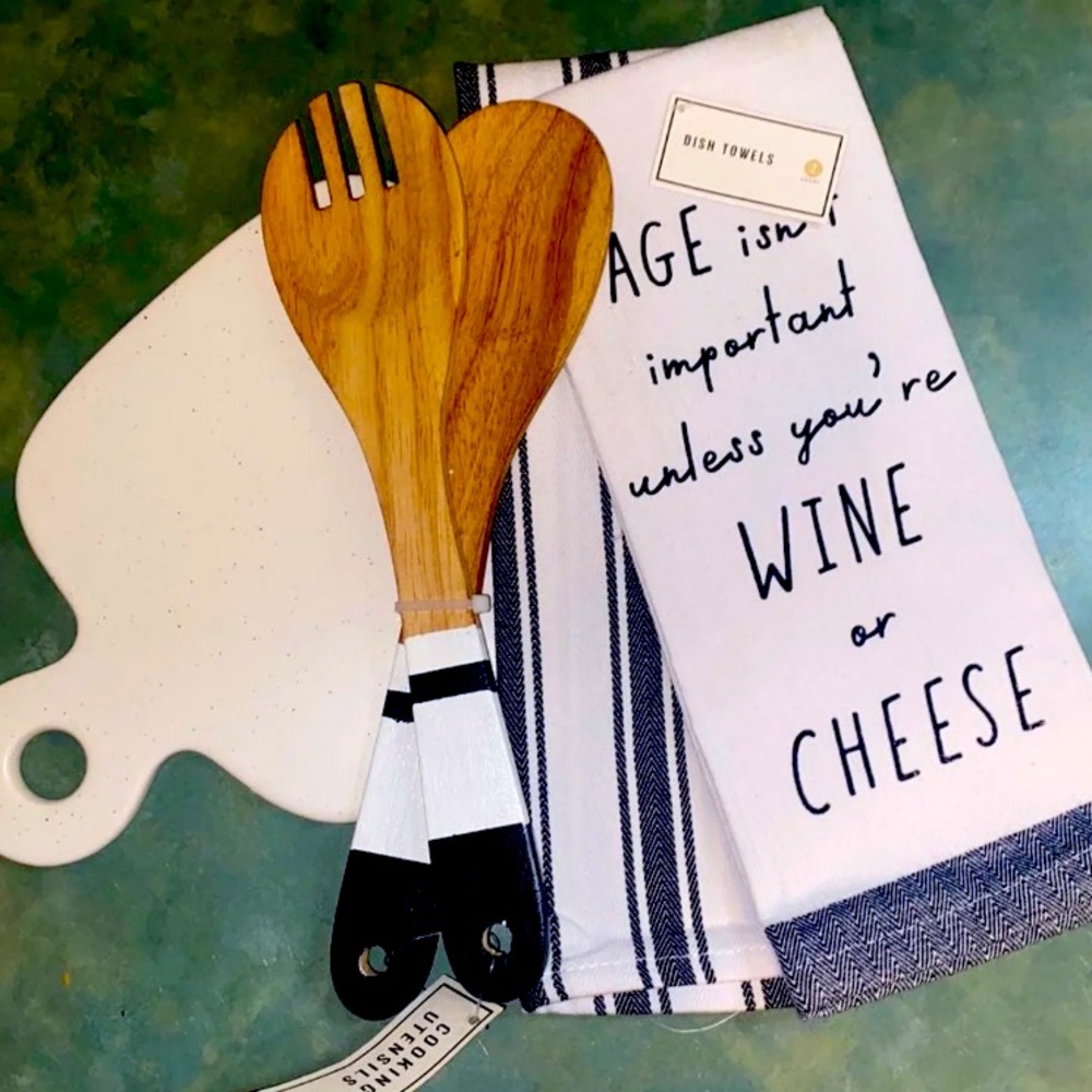 NEW Target Bullseye Bundle-Ceramic Cheese Board + Dishtowels + Wood Utensils